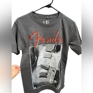 Fender Men's Official License Distressed Make History Vintage T-Shirt small